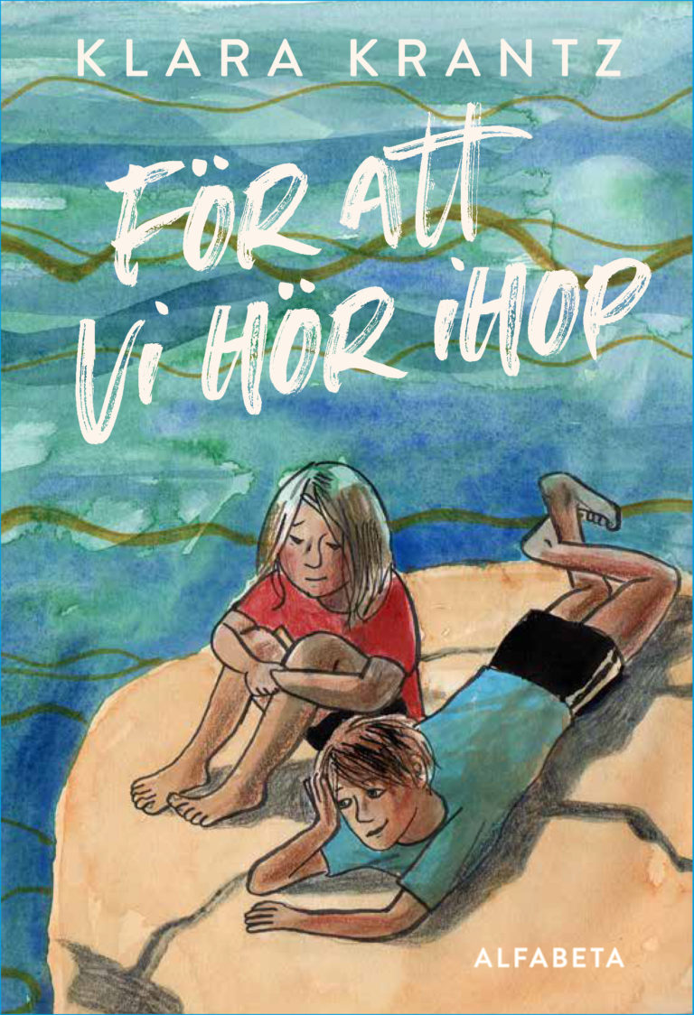 Tecknat bokomslag, en pojke och en flicka på en klippa invid vattnet.
